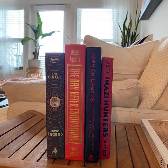 Red Black & Gold Aesthetic (4) Book Decor Bundle - Picture 4 of 8